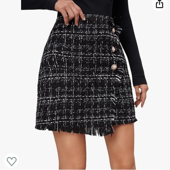 Dresses & Skirts - Women's Elegant High Waist A-line plaid tweed mini skirt Size L